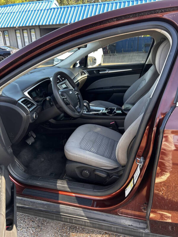 2016 Ford Fusion S
