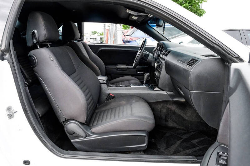 2014 Dodge Challenger SXT