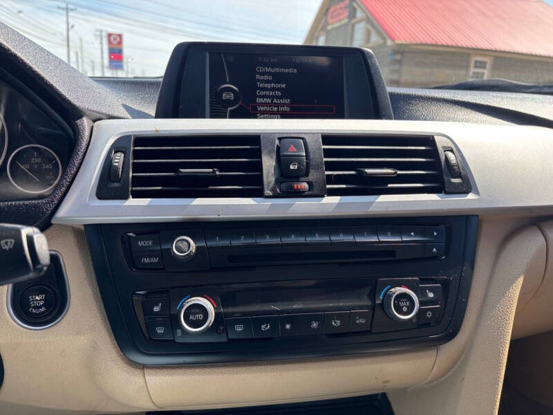 2012 BMW 3 Series 328i