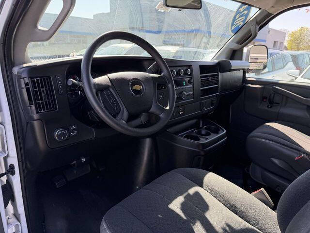 2024 Chevrolet Express 2500