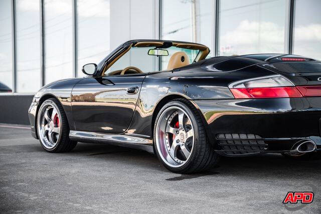 2004 Porsche 911 Carrera 4S