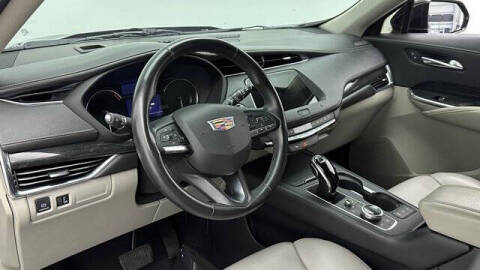 2020 Cadillac XT4 Premium Luxury