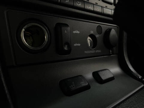 2004 Ford Thunderbird Deluxe