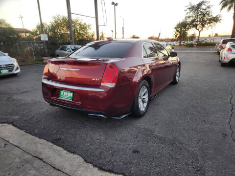 2018 Chrysler 300 Touring L