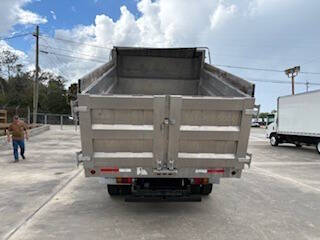 2024 Isuzu NPR HD