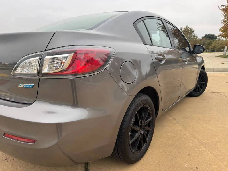 2012 Mazda MAZDA3 i Touring