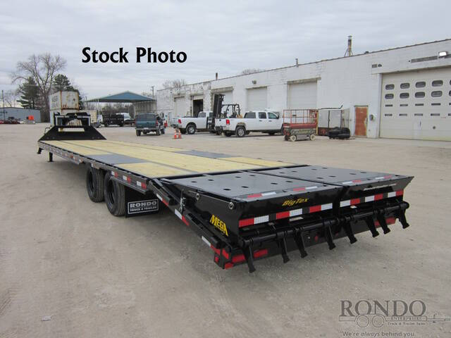 2026 Big Tex Trailer Gooseneck 22GN-40D5A-MRBK