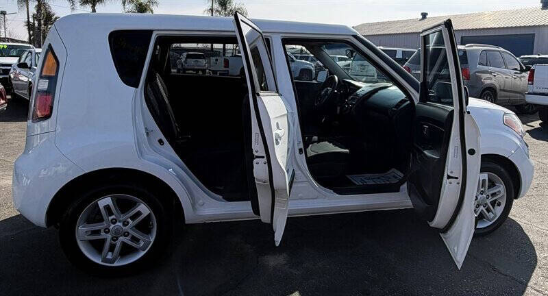2011 Kia Soul +