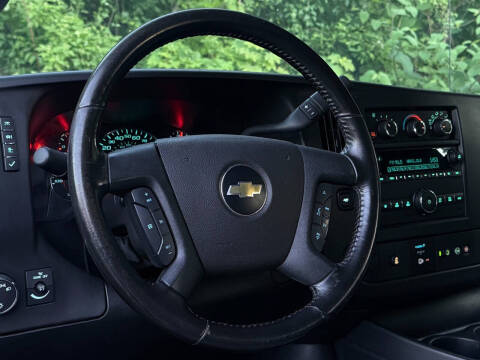 2020 Chevrolet Express 2500