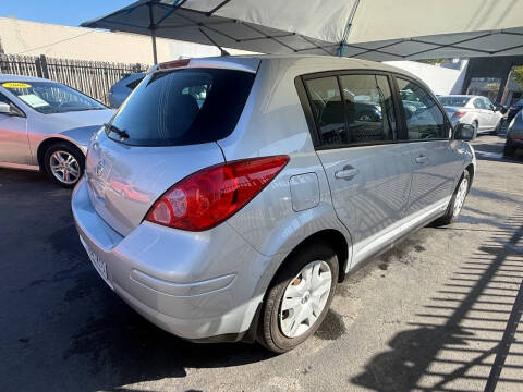 2011 Nissan Versa 1.8 S