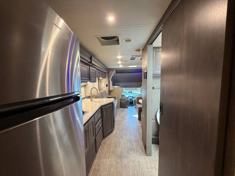 2021 Thor Motor Coach Omni