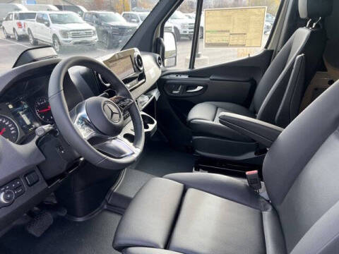 2025 Mercedes-Benz Sprinter 2500
