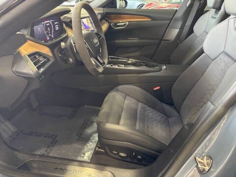 2022 Audi e-tron GT quattro Premium Plus