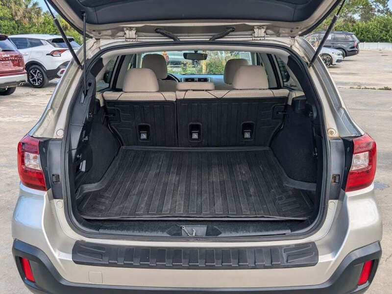 2018 Subaru Outback 2.5i Premium