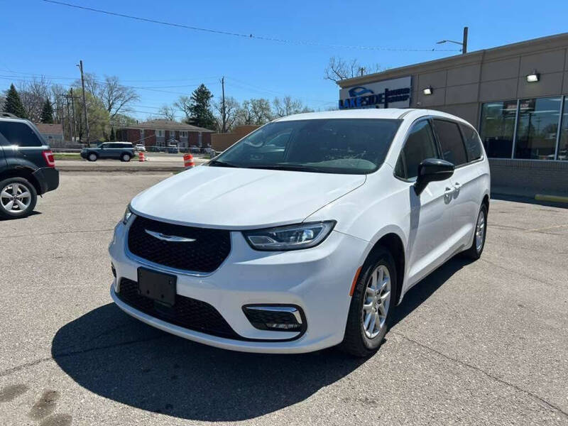 2024 Chrysler Pacifica Touring L