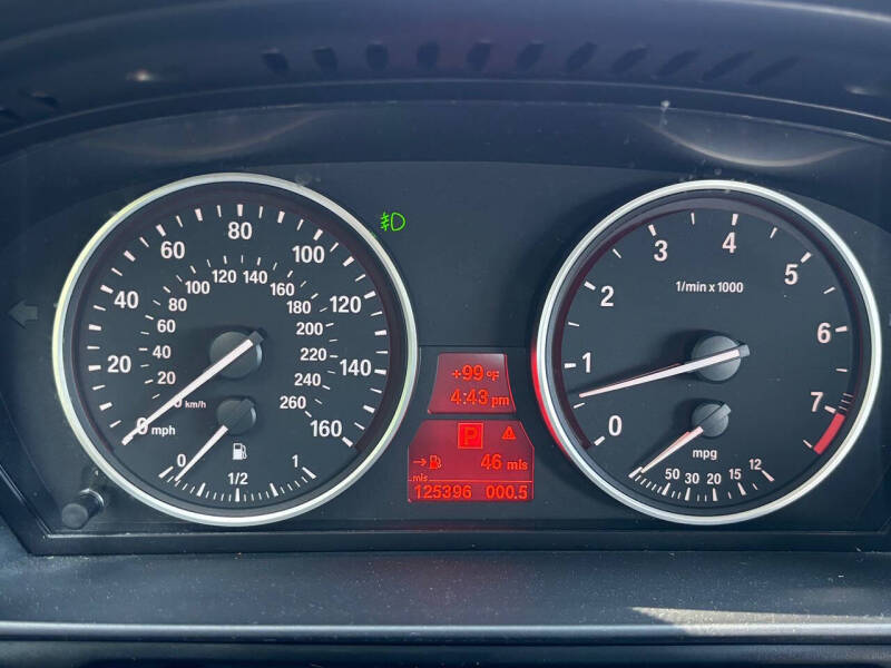 2010 BMW 5 Series 528i