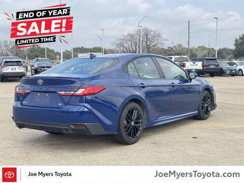 2025 Toyota Camry SE