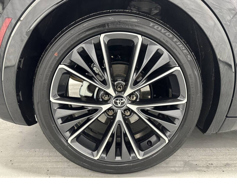 2025 Toyota Prius XLE