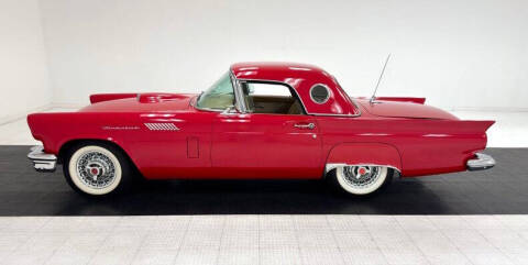 1957 Ford Thunderbird