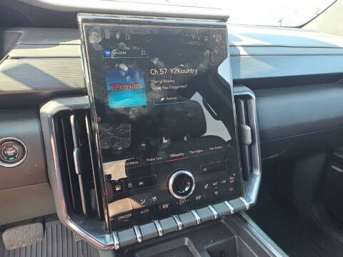 2024 GMC Acadia AT4