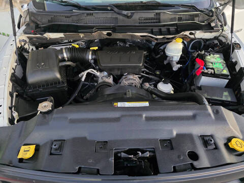 2012 RAM 1500 ST