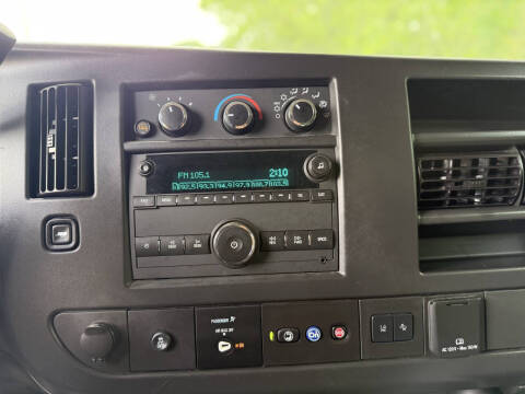 2024 Chevrolet Express LT 3500