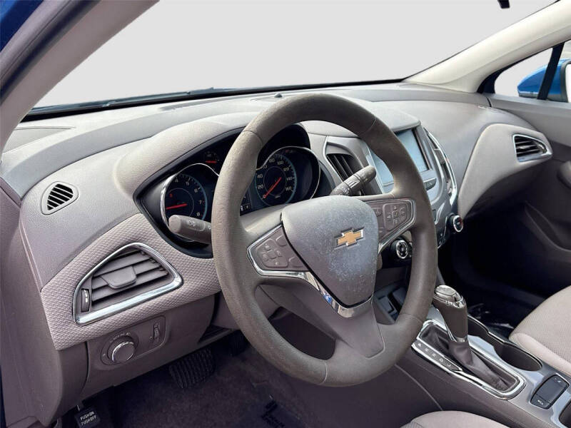 2018 Chevrolet Cruze LT Auto