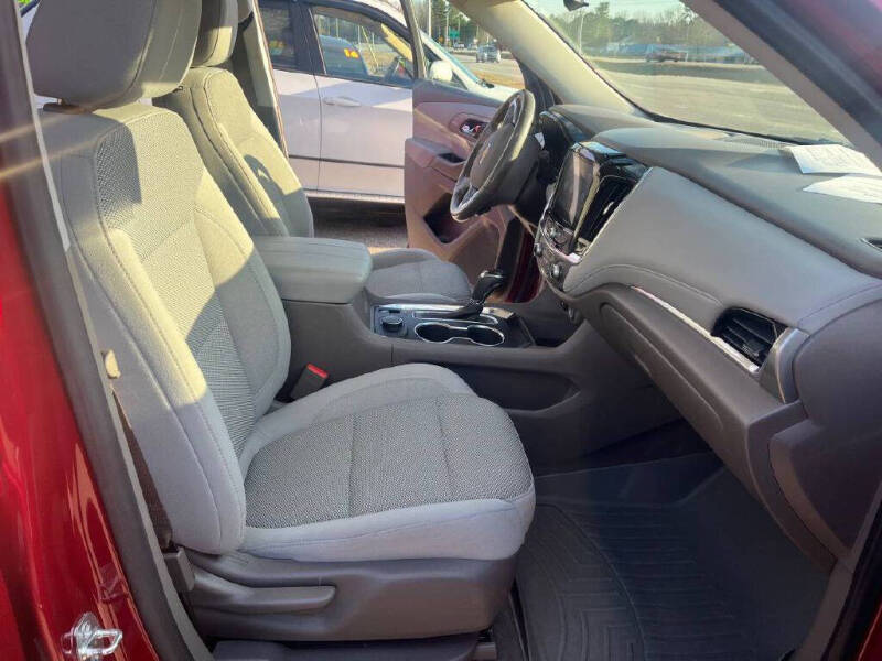 2020 Chevrolet Traverse LT Cloth