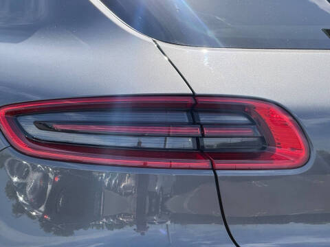 2018 Porsche Macan S