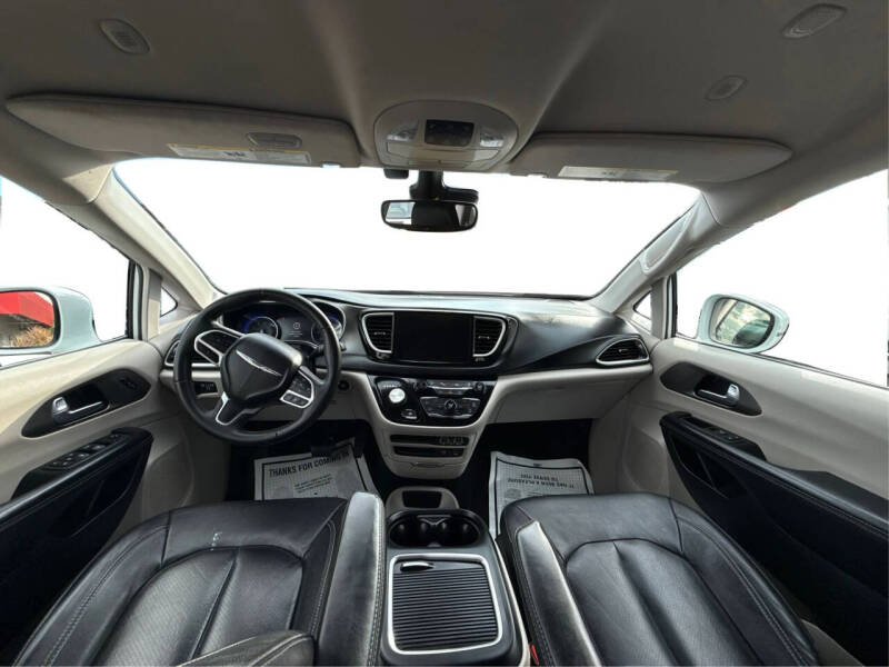 2022 Chrysler Pacifica Touring L