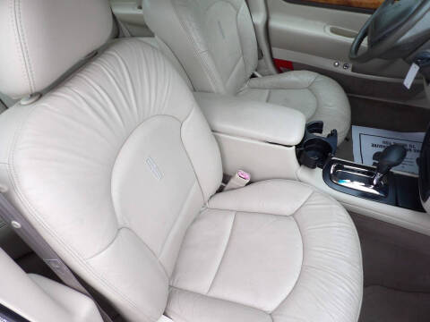 2002 Lincoln Continental