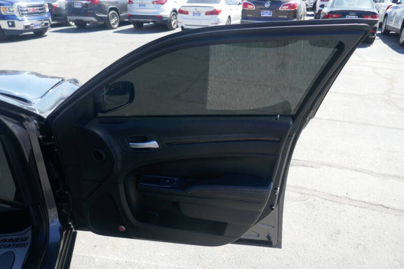 2016 Chrysler 300 S