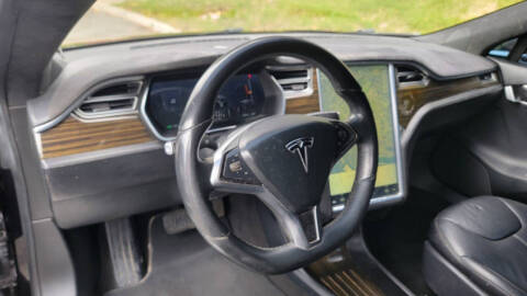 2015 Tesla Model S 70