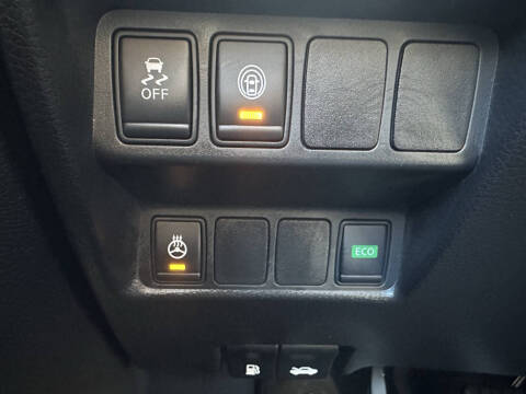 2017 Nissan Rogue Sport SL