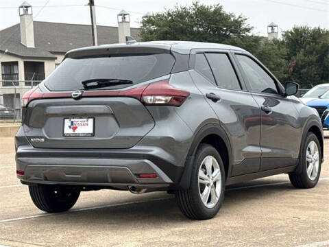 2025 Nissan Kicks Play S