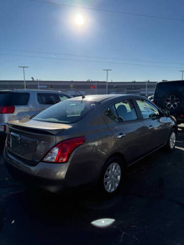 2013 Nissan Versa 1.6 S