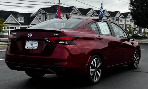 2021 Nissan Versa SR