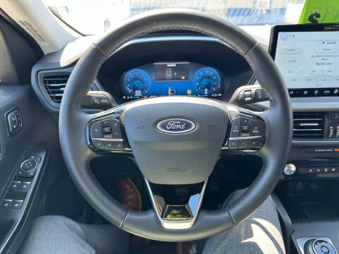 2025 Ford Escape Platinum