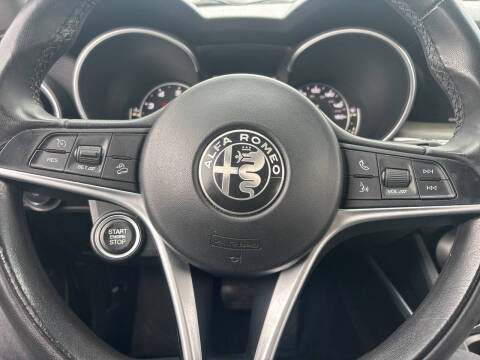 2018 Alfa Romeo Stelvio Ti
