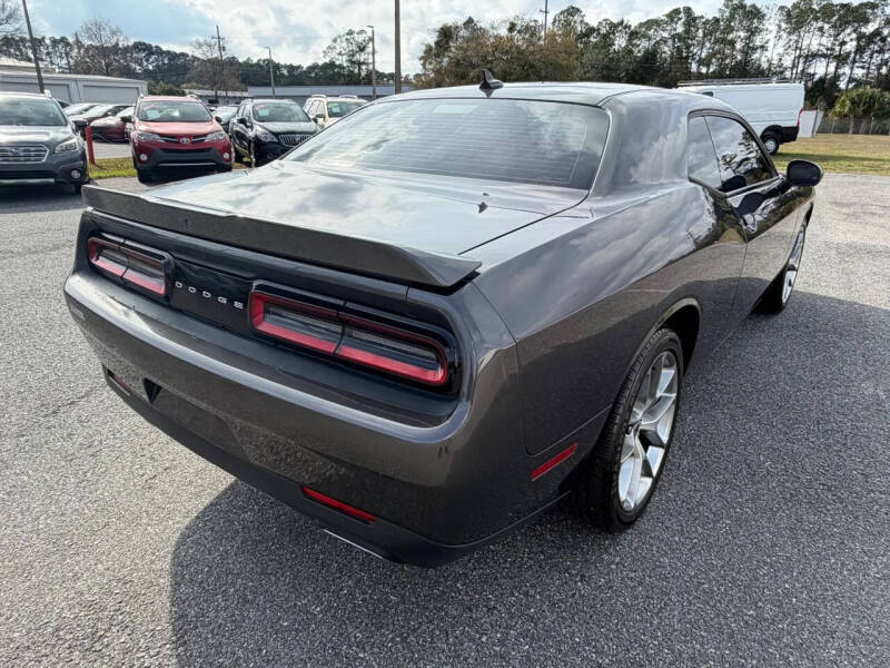 2020 Dodge Challenger SXT