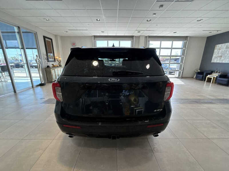 2024 Ford Explorer ST-Line