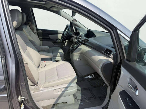 2015 Honda Odyssey EX-L w/DVD