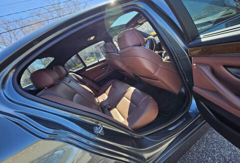 2012 BMW 5 Series 528i