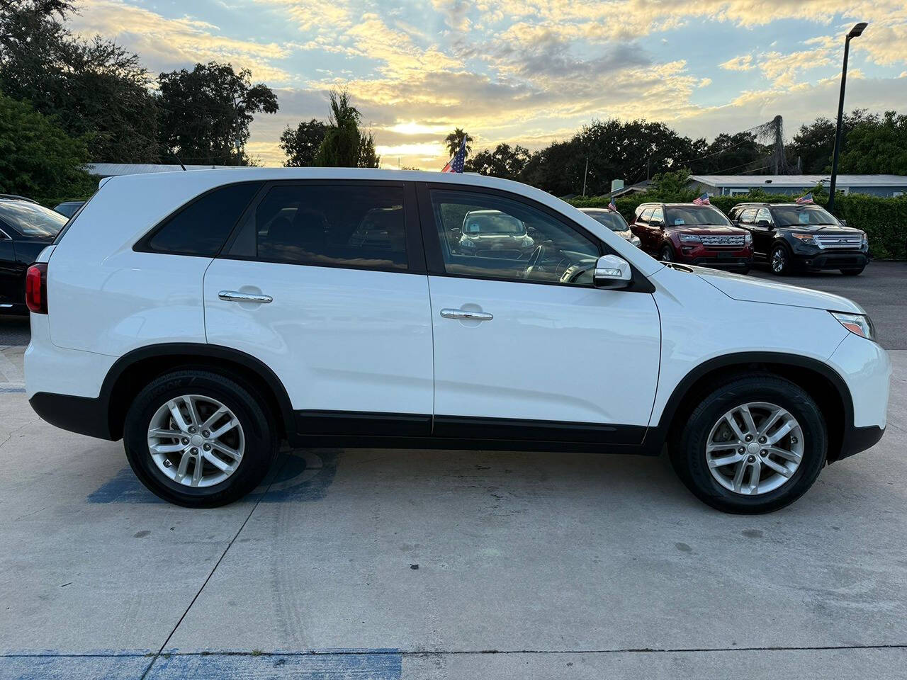 2015 Kia Sorento for sale at DJA Autos Center in Orlando, FL