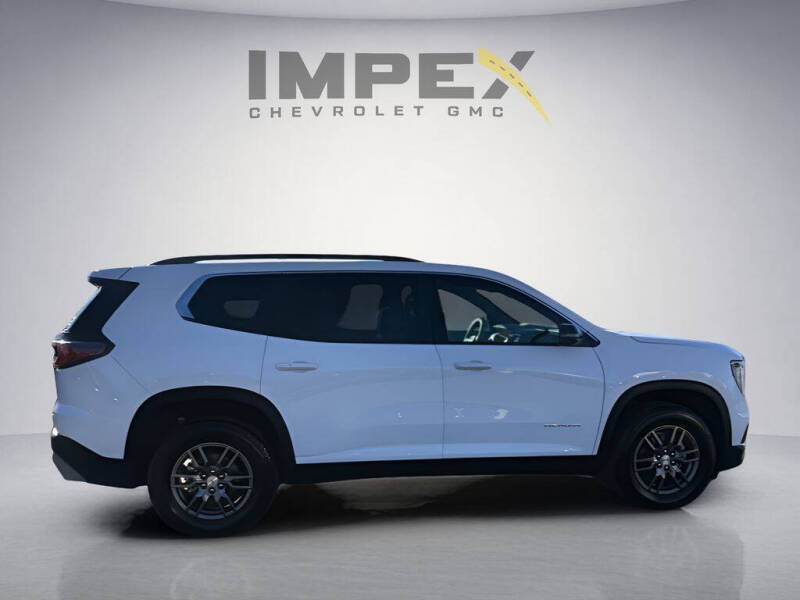 2025 GMC Acadia Elevation
