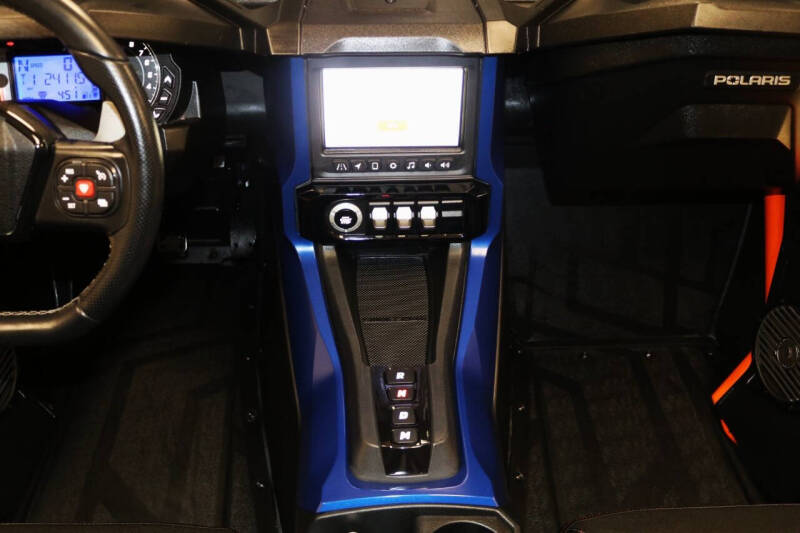 2022 Polaris Slingshot R