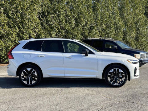 2026 Volvo XC60 B5 Plus