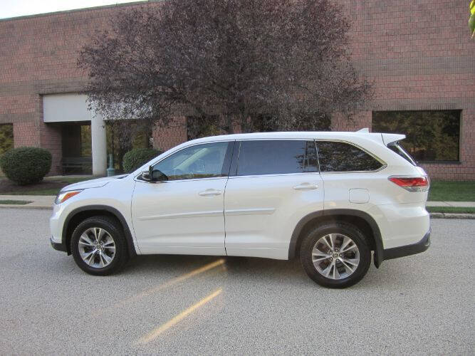 2016 Toyota Highlander LE