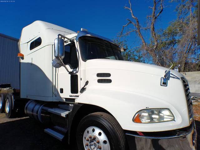 2016 Mack Pinnacle