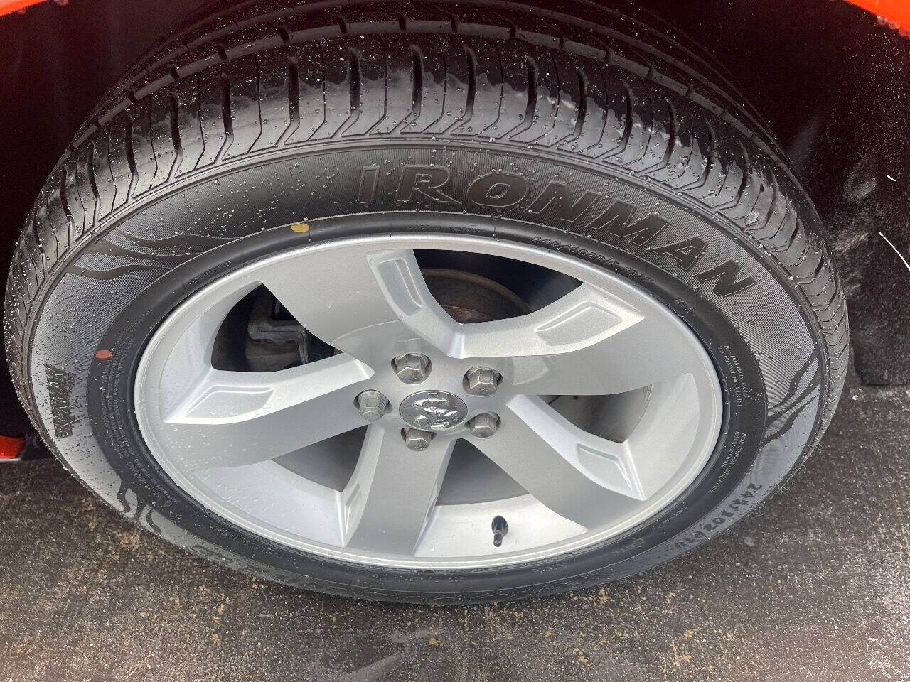 2010 DODGE Challenger Coupe - $16,900